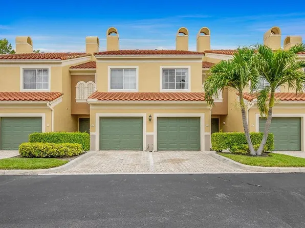 11785 St Andrews Place #104, Wellington, FL 33414