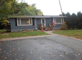 70 Hemlock Dr, Gorham, ME 04038