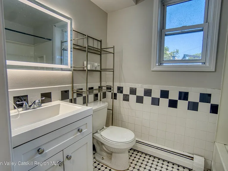 80 Yeoman St #2 — Photo 7