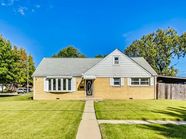 139 S Roy Ave, Northlake, IL 60164