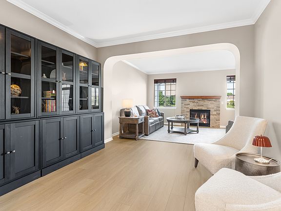 4th image of 2767 Blakely Ln