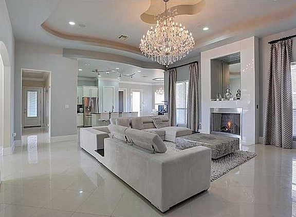4th image of 18 Wedgwood Ct