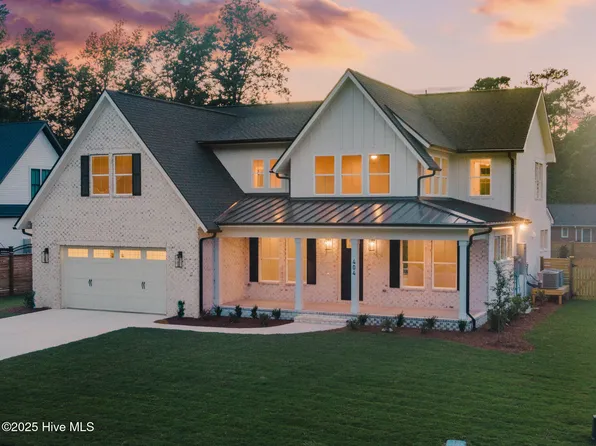 404 E Blackbeard Road, Wilmington, NC 28409