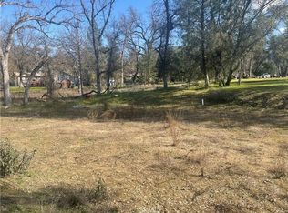 11 S Oakview Dr, Oakhurst, CA