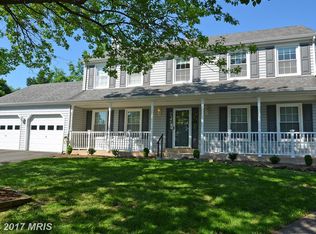 5833 Stone Ridge Dr, Centreville, VA 20120