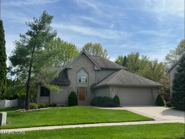 1417 Ivywood Dr, Okemos, MI 48864