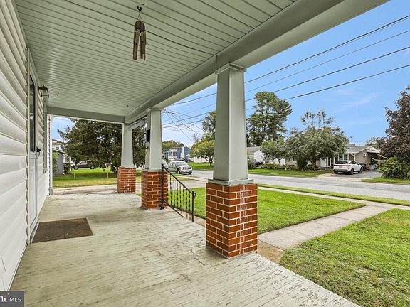 4th image of 313 Adam Rd