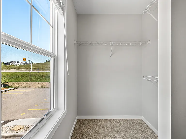 320 Heartland Cres — Photo 28