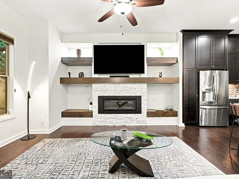 826 Canterbury Overlook — Photo 8
