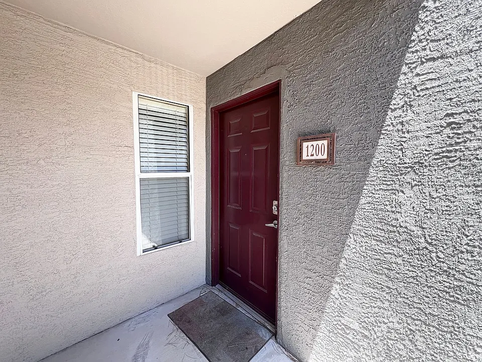 5055 W Hacienda Ave #1200