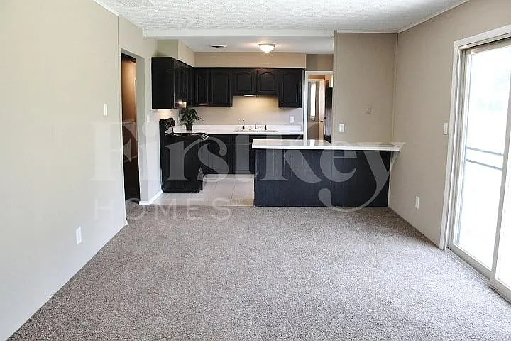 4455 Stuart Dr — Photo 6