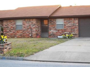 1203 N Taylor St, Gainesville, TX 76240