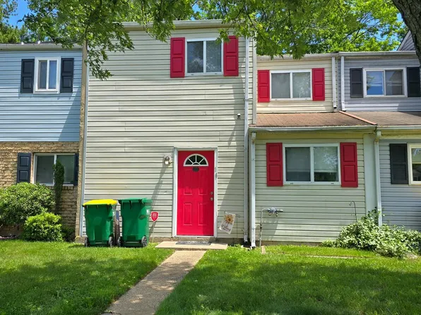 16 Egret Ct, Newark, DE 19702