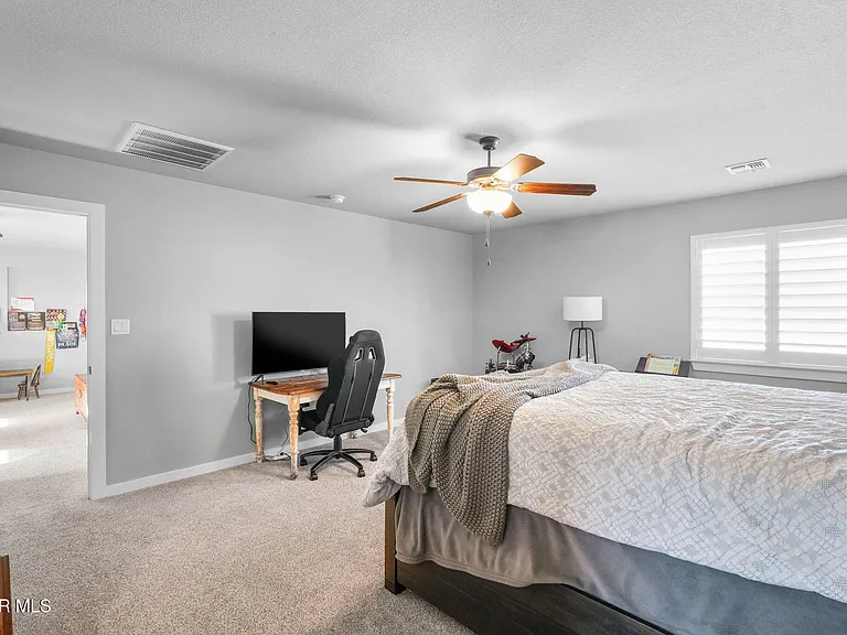 3561 Essence St — Photo 33