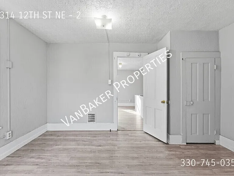 1314 12th St NE #2 — Photo 3