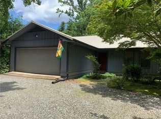 1387 Peniel Rd, Columbus, NC 28722