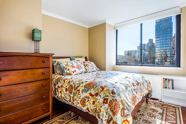 Sold by Compass | media 5
