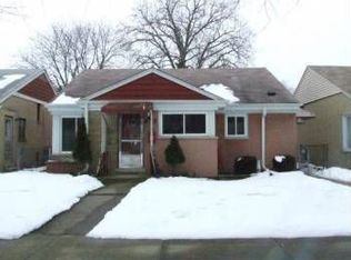 7631 Kildare Ave, Skokie, IL 60076