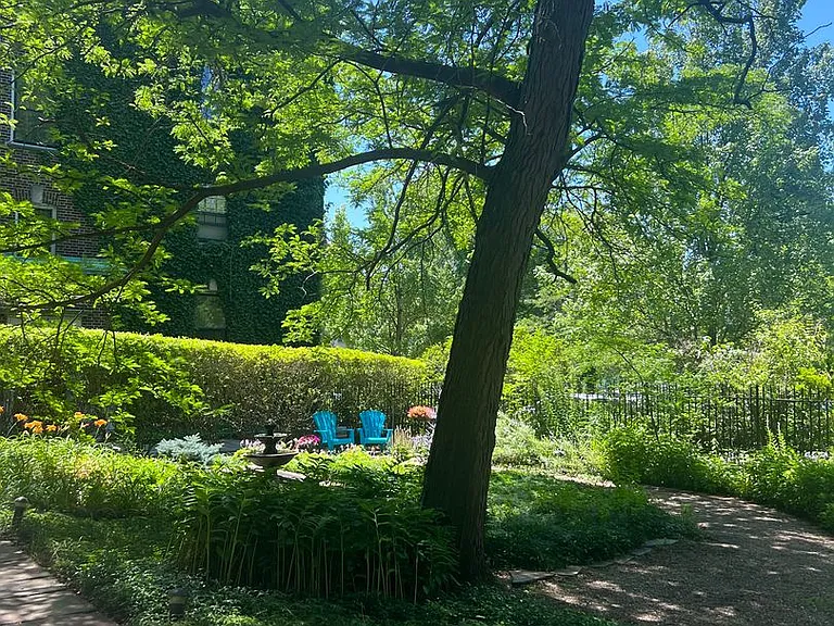 The EB Green Residence — Photo 90