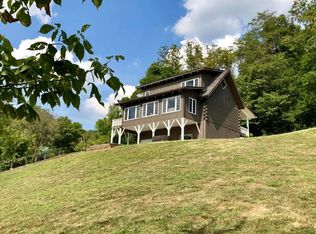 435 Big Run Rd, Le Roy, WV 25252