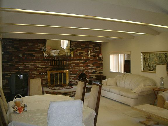 Fam Room 16 X 25