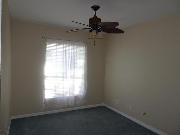 3rd image of 3526 Mount Carmel Ln #0