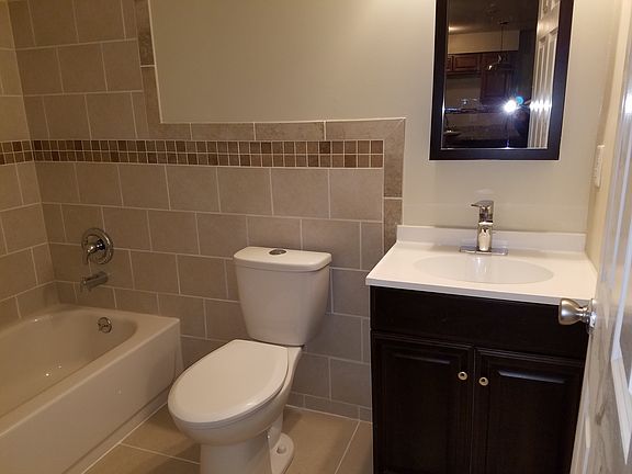 5th image of 303 Superior Ave APT 7