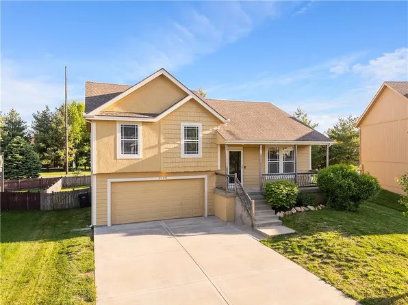 23575 W 126th Ter, Olathe, KS 66061