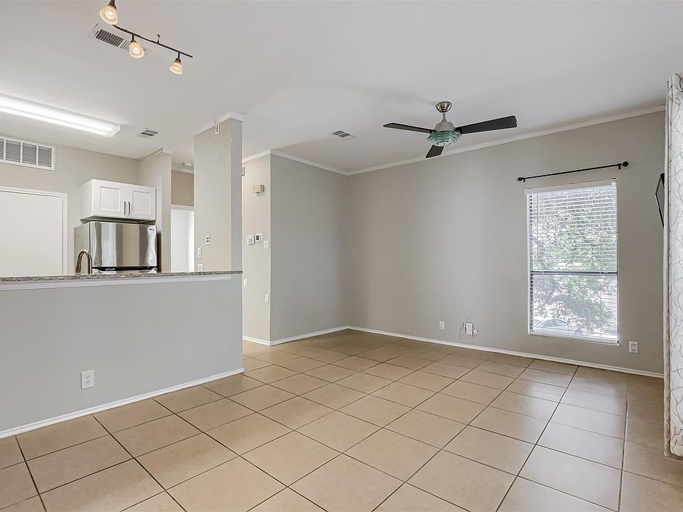 1st image of 802 S 1st St APT 206