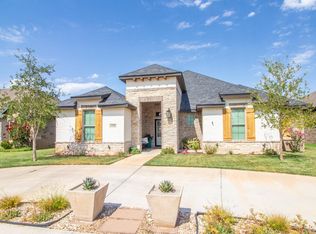 1305 Chaucer Ln, Wolfforth, TX 79382