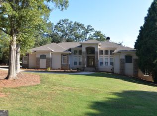 305 Canvasback Trl, Locust Grove, GA 30248