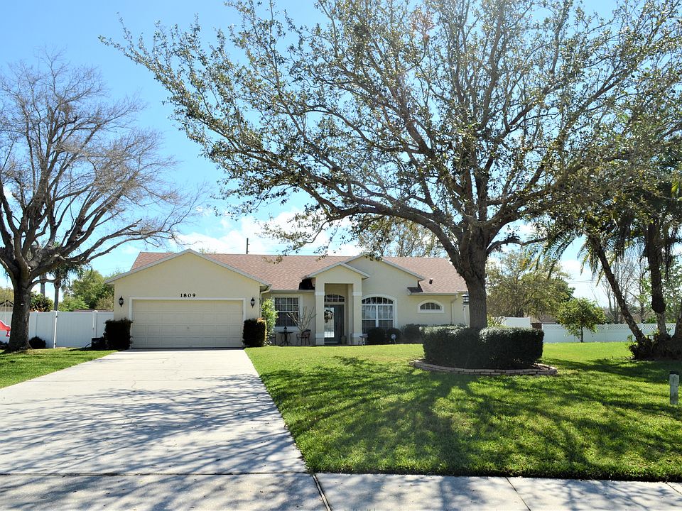 1st image of 1809 Ashton Dr E