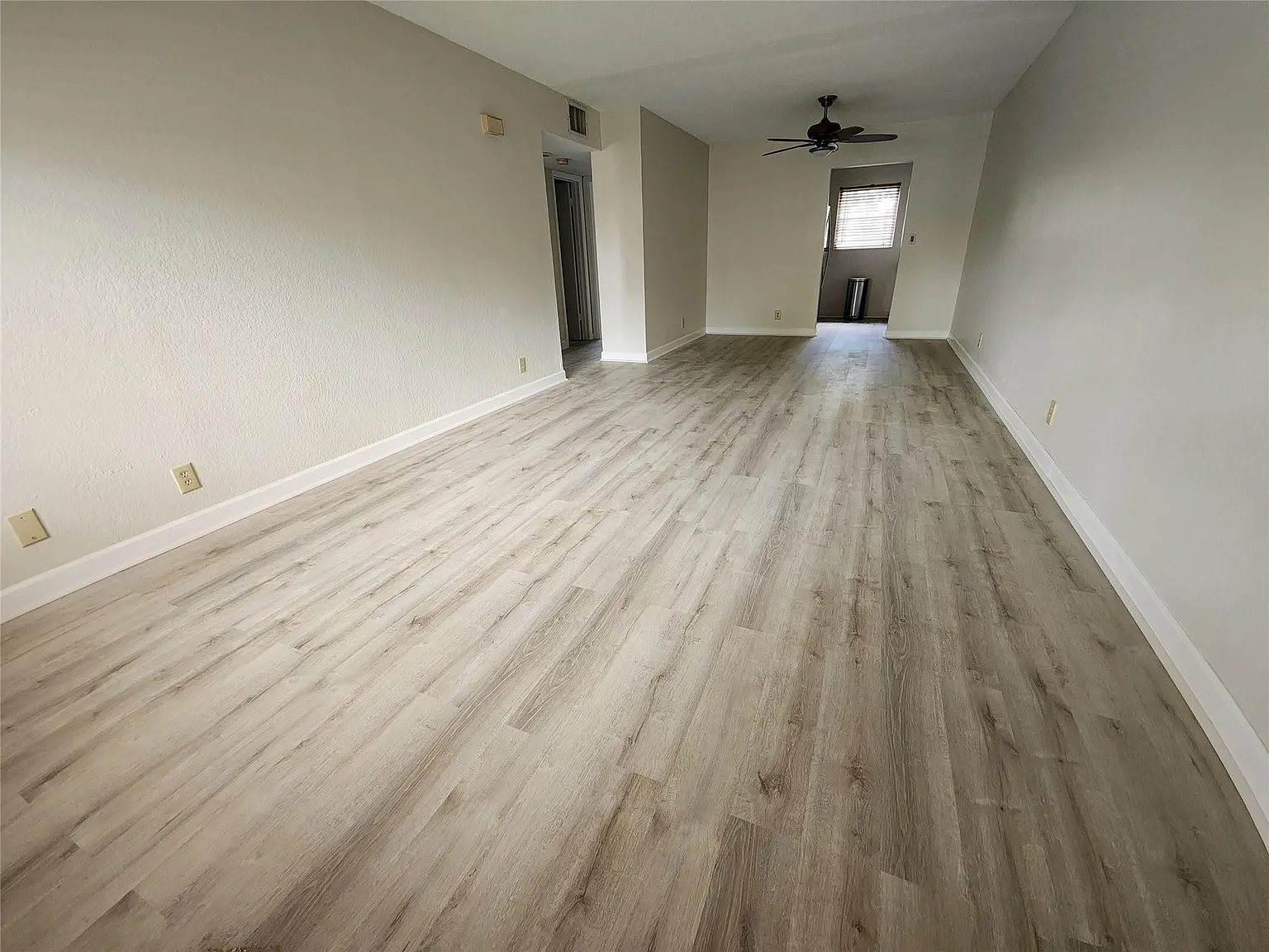 2 bed, 1.0 bath, 846 sqft, $1,895 — Photo 3