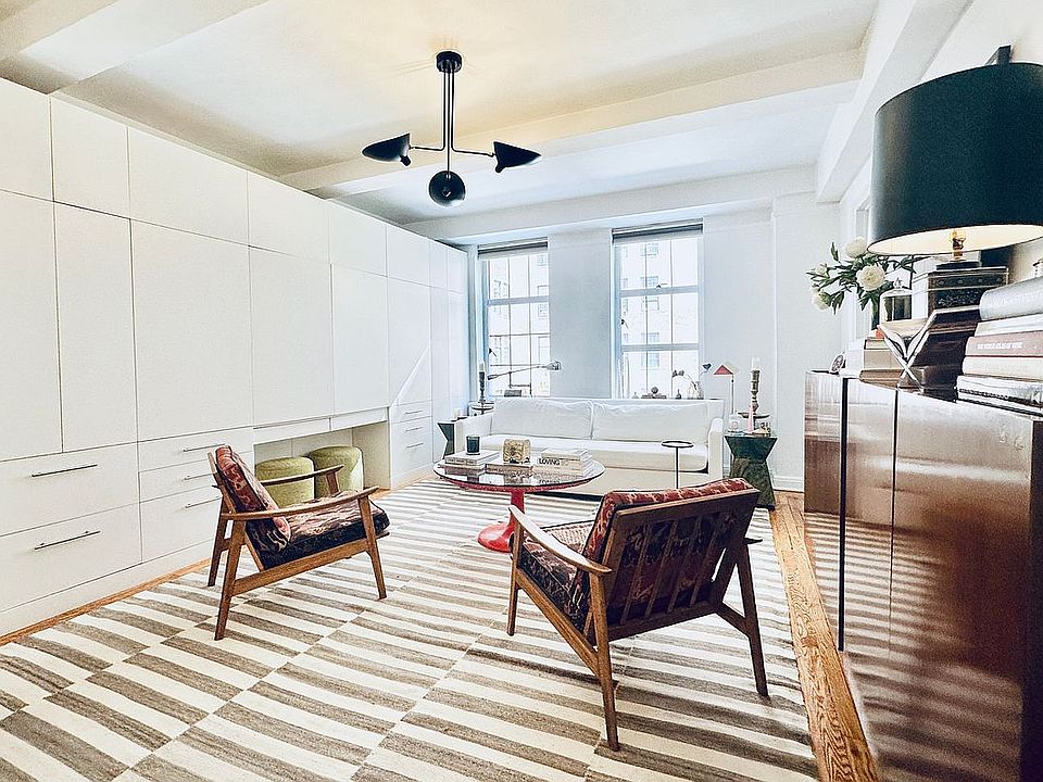 1st image of 465 W 23rd St APT 4H