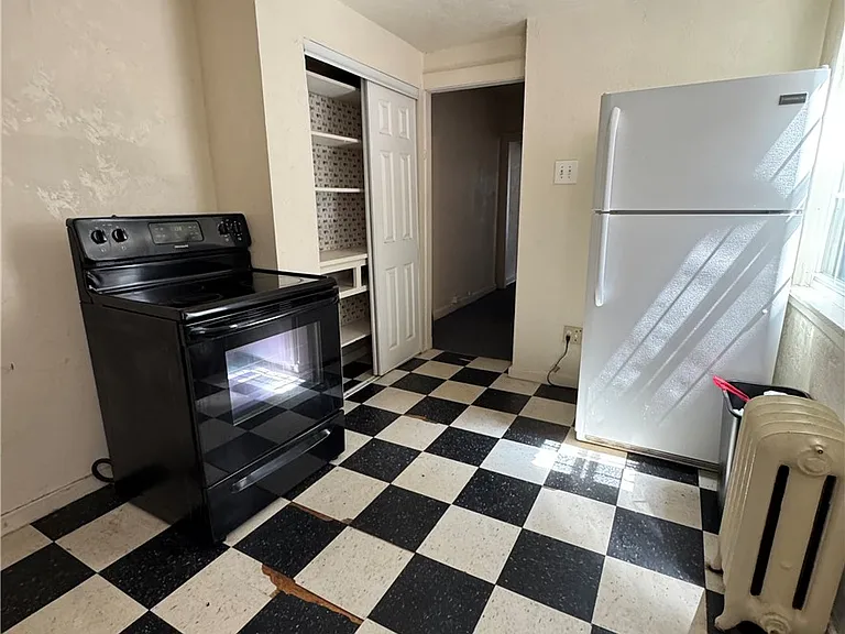 211 Chesterfield Rd — Photo 9