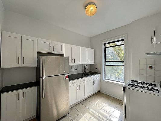 1st image of 929 Saint Nicholas Ave #5G