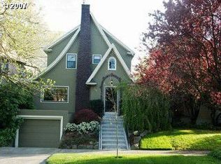 3870 NE Glisan St, Portland, OR 97232