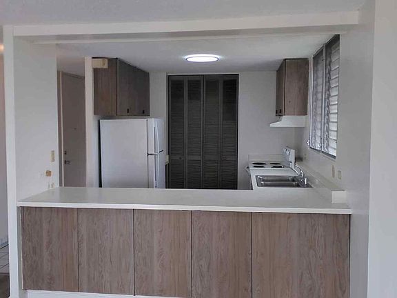4th image of 1515 Ward Ave APT 406
