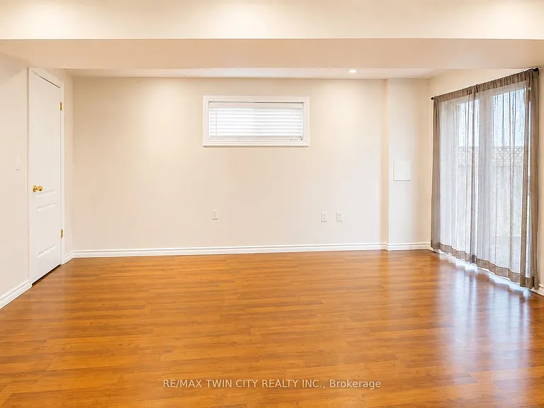 506 Activa Ave — Photo 15