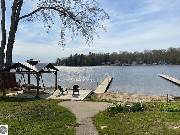 5th image of 11412 S Shore Dr