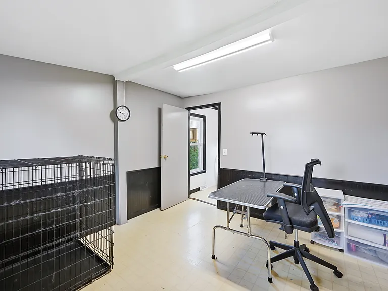 1122 W Western Reserve Rd — Photo 11