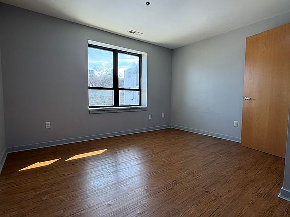 5th image of 623 E Coleman St #3E