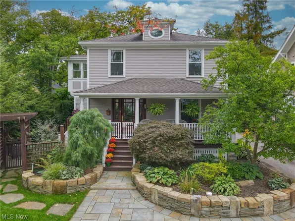 99 Church St, Chagrin Falls, OH 44022