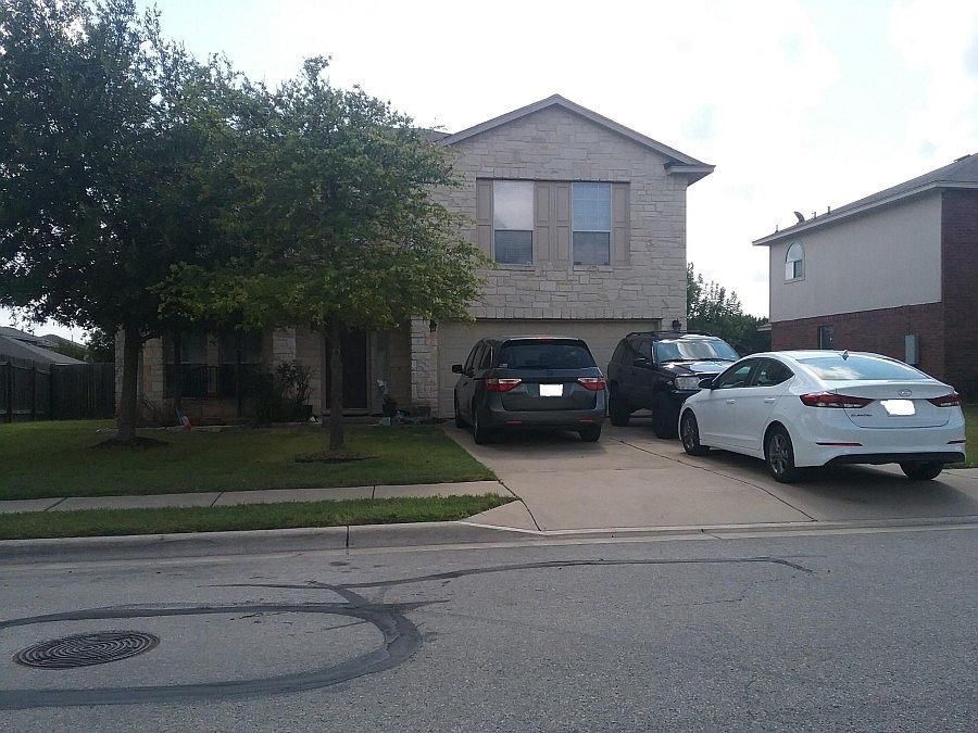 1st image of 914 Remington Dr