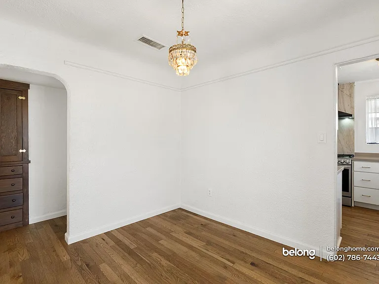 1136 E Almeria Rd — Photo 23