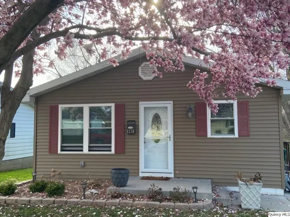 1216 S 14th St, Quincy, IL 62301
