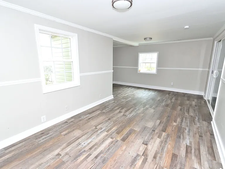 1577 Charter Dr — Photo 10