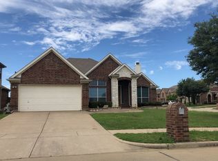 5003 Golden Eagle Dr, Grand Prairie, TX 75052
