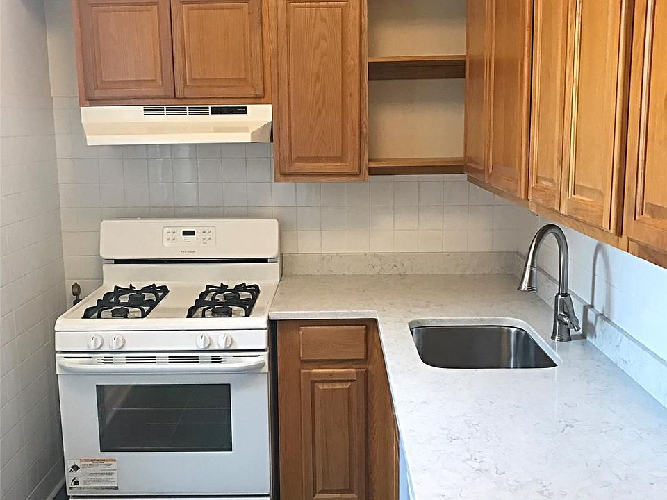 1st image of 4518 42nd St APT 4E