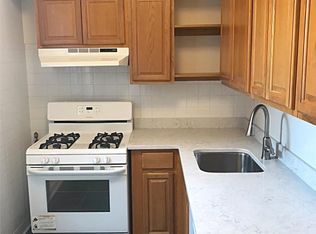 4518 42nd St APT 4E, Sunnyside, NY 11104